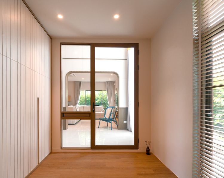 Sansiri ตกแต่งครบ ขายบ้านเดี่ยวบุราสิริ วัชรพล เฟส 2 บ้านใหม่มาก พื้นที่ 101.40 ตร.ว. เฟอร์นิเจอร์และเครื่องใช้ไฟฟ้าครบ พร้อมเข้าอยู่ รูปที่ 2