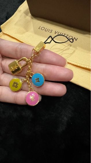 LOUIS VUITTON สายคล้องโทรศัพท์ กระเป๋า รูปที่ 2