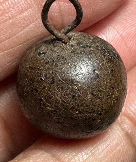 ลูกอมเนื้อผงคลุกรัก ล.พ.ไล้(ร้าย) วัดเขายี่สาร รูปที่ 9