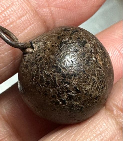 ลูกอมเนื้อผงคลุกรัก ล.พ.ไล้(ร้าย) วัดเขายี่สาร รูปที่ 6