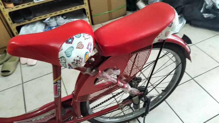 จักรยานแม่บ้าน สีแดง รูปที่ 3