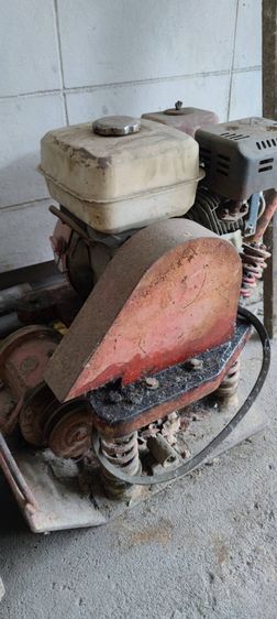 เครื่องตบดิน 