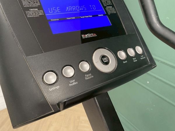 จักรยานออกกำลังกาย Life Fitness C1 Life Fitness C1 Lifecycle Exercise Bike รูปที่ 12