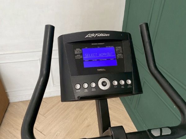 จักรยานออกกำลังกาย Life Fitness C1 Life Fitness C1 Lifecycle Exercise Bike รูปที่ 9