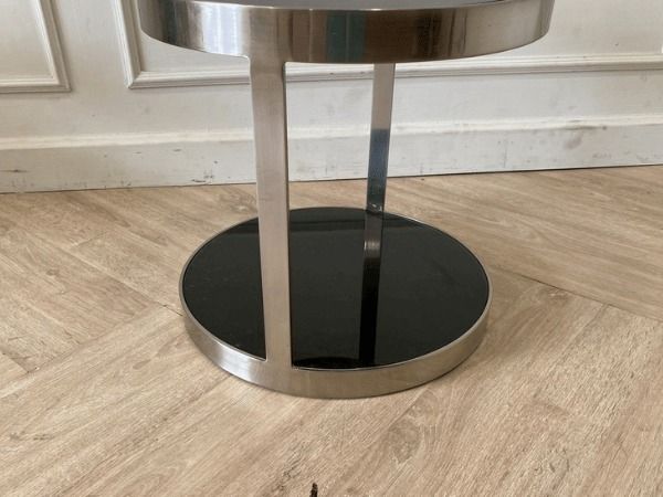 โต๊ะข้าง วงกลม โครงสแตนเลส ท็อปกระจก สีดำ ตกแต่งแบบทันสมัย รูปที่ 4
