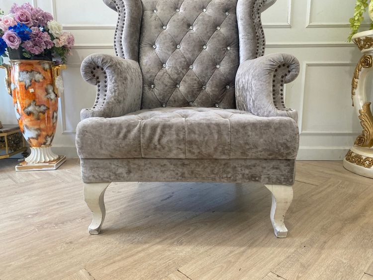 เก้าอี้อาร์มแชร์ ดึงกระดุม เบาะผ้า โครงไม้ สีเทา รูปที่ 18