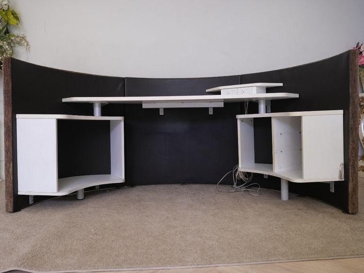 เคาน์เตอร์แผนกต้อนรับ ครึ่งวงกลม โครงไม้ สีน้ำตาล รูปที่ 12