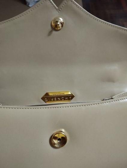 กระเป๋าถือ Givenchy แท้สวย รูปที่ 3