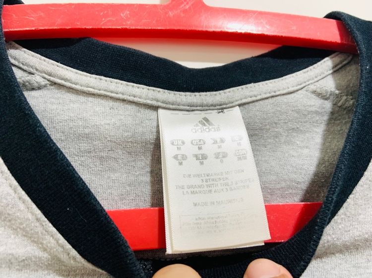 เสื้อยืด ADIDAS 💯 size M ขนาดอก 20.5 ยาว 27 นิ้ว สภาพดีมาก ดีเทลสวย ผ้าบางใส่สบายหายากน่าสะสมครับ รูปที่ 2