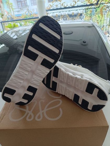 ขาย On Cloud  size 43-275cm สภาพใหม่ ของแท้  รูปที่ 4