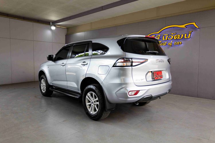 Isuzu MU-X 2021 1.9 Active 2WD Utility-car ดีเซล ไม่ติดแก๊ส เกียร์อัตโนมัติ เงิน รูปที่ 4