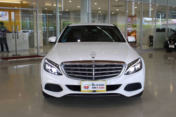 Mercedes-Benz C-Class 2015 C300 Sedan ไฮบริด เกียร์อัตโนมัติ ขาว รูปที่ 2