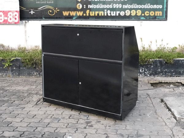 ตู้จิวเวลรี่ ตู้โชว์สินค้ากระจกทรงสี่เหลี่ยมคางหมู มีที่เก็บของด้านล่าง มีล้อ รูปที่ 6