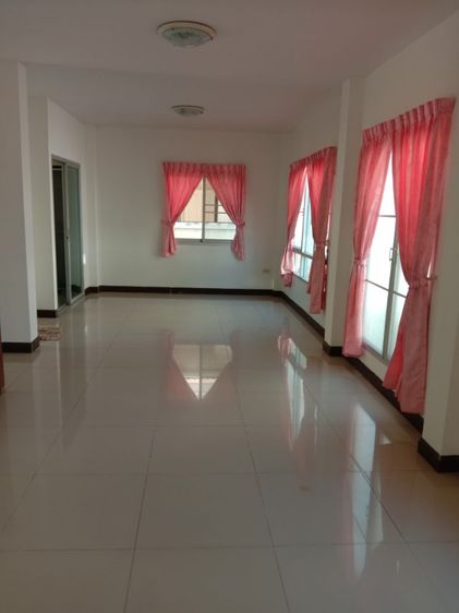 บ้านเดี่ยว 2 ชั้นหมู่บ้านโดมทองใกล้รถไฟฟ้าคลองเปรมเวิร์คพอยท์