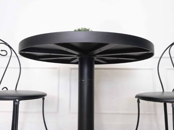 โต๊ะกลมสีดำ โครงเหล็ก หน้าท็อปไม้ + เก้าอี้โครงเหล็ก เบาะหนัง รูปที่ 11
