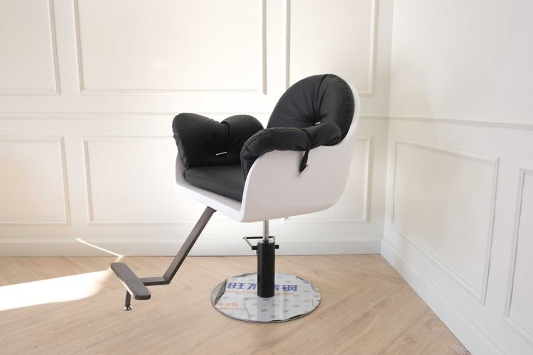 เก้าอี้ทรงกลม หลากสี เก้าอี้ร้านเสริมสวย เก้าอี้ร้านแต่งหน้า เบาะหนัง โครงเหล็ก ขาว-ดำ ของใหม่