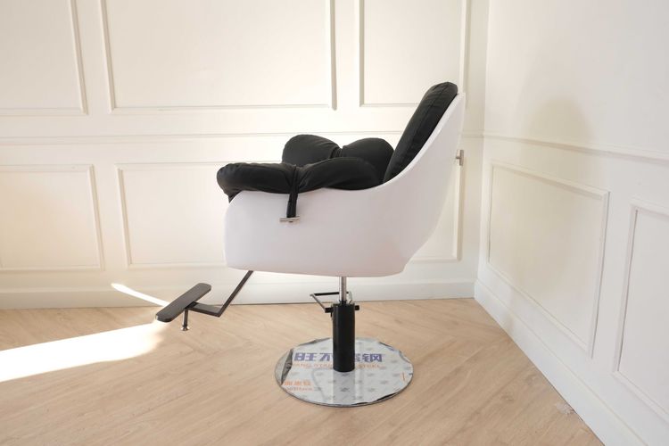 เก้าอี้ร้านเสริมสวย เก้าอี้ร้านแต่งหน้า เบาะหนัง โครงเหล็ก ขาว-ดำ ของใหม่ รูปที่ 4