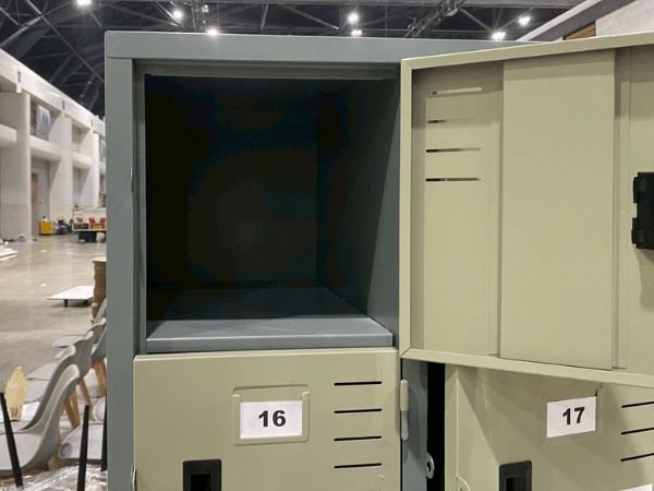 ตู้ล็อกเกอร์เหล็ก 18 ประตู รูปที่ 4