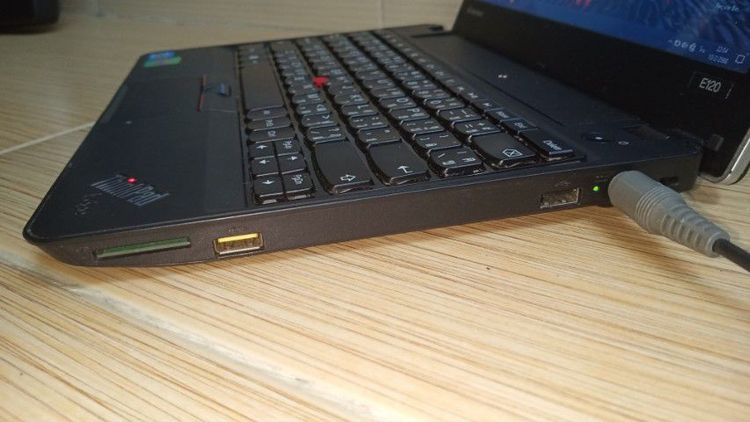 ขาย Lenovo E120  Intel i3 Gen2 Ram 4 GB HDD 230 GB รูปที่ 7