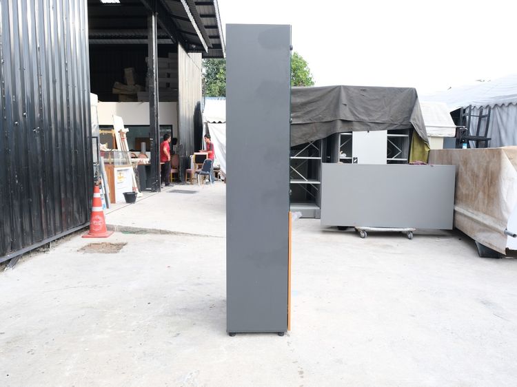 ตู้เอกสาร ทรงสูง 4 บานเปิด กระจกบน ล่างทึบ สีไม้ดำ ยี่ห้อ Rockworth รูปที่ 5