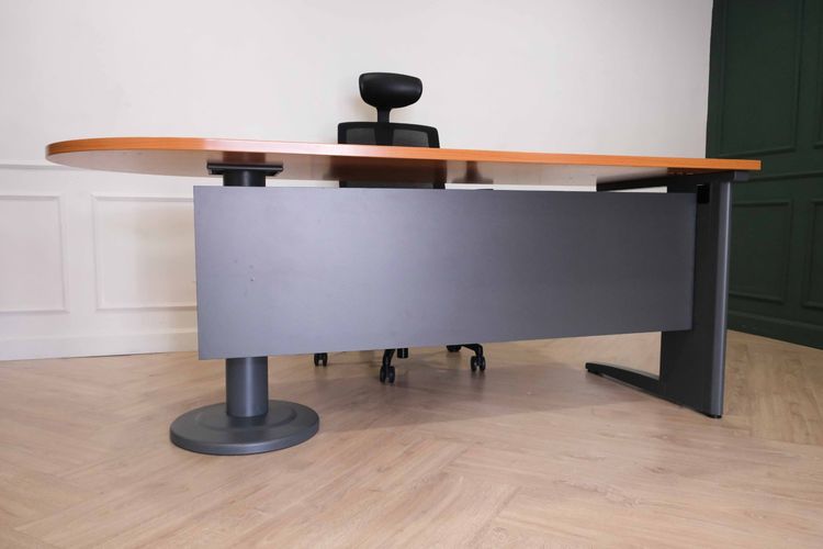 โต๊ะทำงานหน้าไม้ ขาเหล็ก หน้าโค้ง 1 ฝั่ง ยี่ห้อ Rockworth 180 cm รูปที่ 9