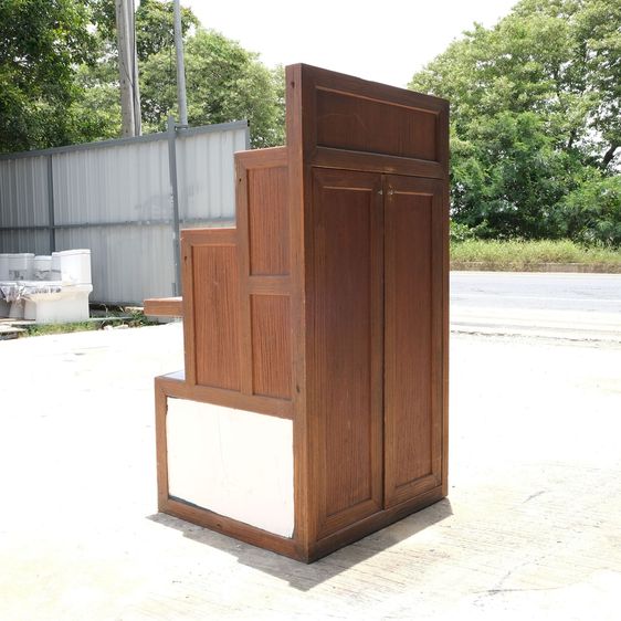 ชั้นไม้วางสินค้า 4 ชั้นวาง (น้ำตาล-ขาว) มีตู้เก็บของด้านหลัง รูปที่ 4