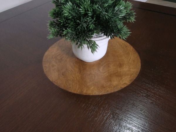 โต๊ะกลางโครงไม้สัก เฟอร์นิเจอร์โรงแรม มีลายวงกลมสีเหลือง รูปที่ 4