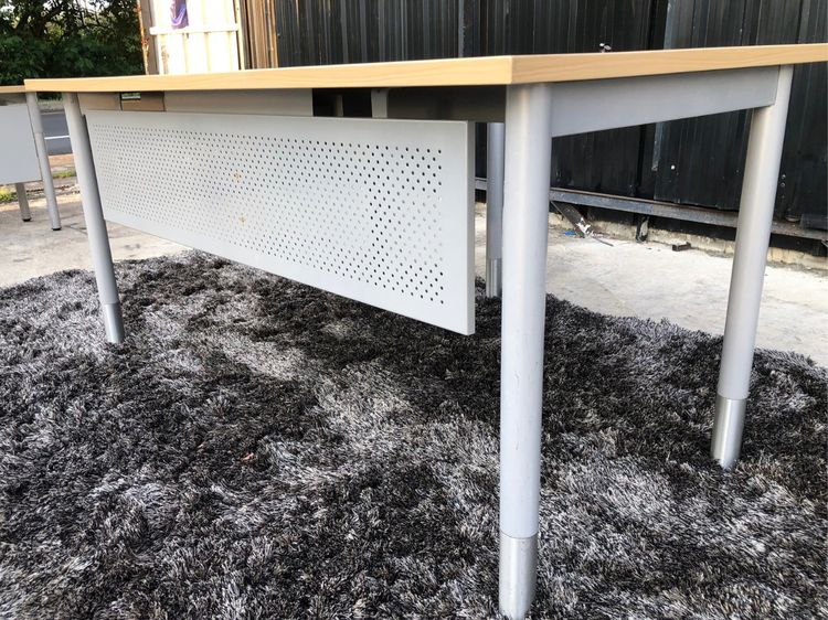 โต๊ะทำงานแอล โครงเหล็กสีเทา ท็อปไม้ รูปที่ 8