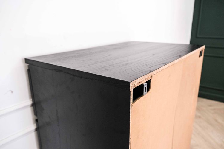 ตู้ลิ้นชัก ตู้เก็บของ ทรงสี่เหลี่ยม ผิวลายไม้สีดำ 4ลิ้นชัก แขวนได้ รูปที่ 9