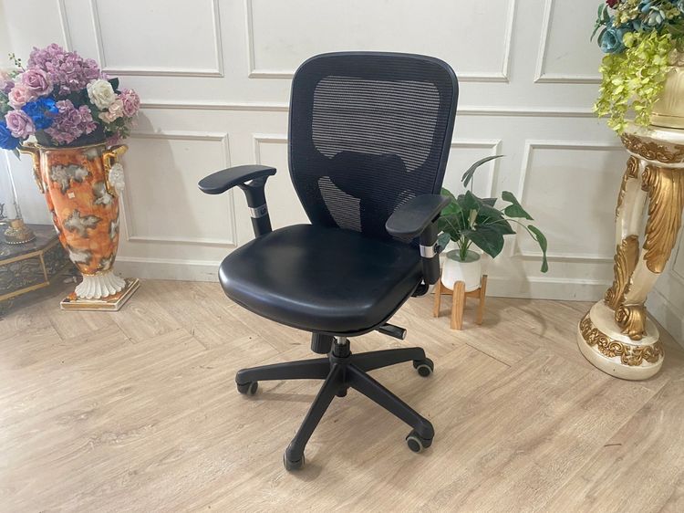Rockworth QM Ergonomic Chair เก้าอี้สำนักงาน รุ่น Midback