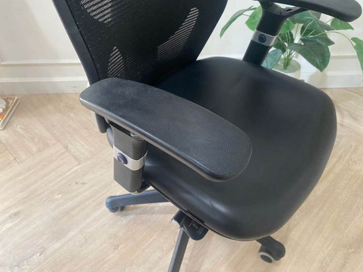 Rockworth QM Ergonomic Chair เก้าอี้สำนักงาน รุ่น Midback รูปที่ 17