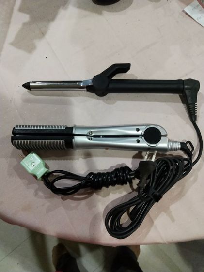 อุปกรณ์เสริมความงาม ขายเครื่องยืดผม Vidal Sassoon ใช้งานปกติ, แถมเครื่องม้วนผม