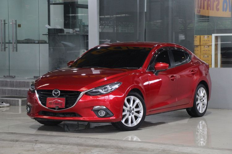 รถ Mazda Mazda3 2.0 S สี แดง