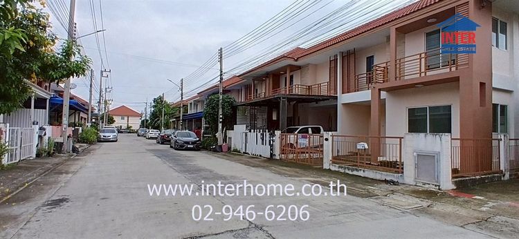 ไม่ใช่ ทาวน์โฮม 2 ชั้น 25.3 ตร.ว. หมู่บ้านไอลีฟ ทาวน์ ลำลูกกา คลอง 3 ซอยชลมาร์คพิจารณ์ ถนนเลียบคลอง3 ถนนลำลูกกา ลำลูกกา ปทุมธานี รูปที่ 4