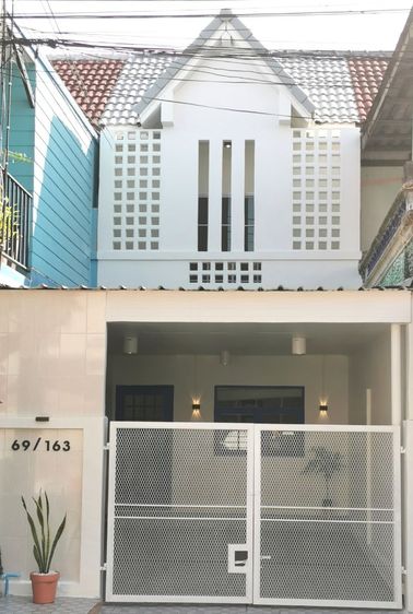 ใกล้ตลาดวงศกร​ รีโน​เวท​พร้อม​อยู่​