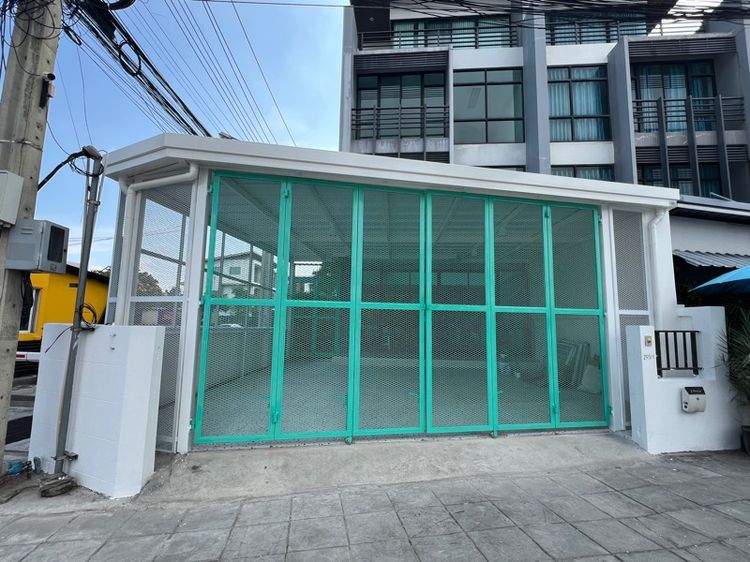 โมเดิร์น ทาวน์โฮมพาณิชย์ 4 ชั้น มีสทีนรามคำแหง รูปที่ 3