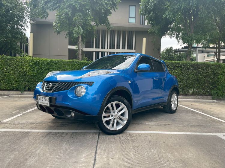 รถ Nissan Juke 1.6 E สี น้ำเงิน