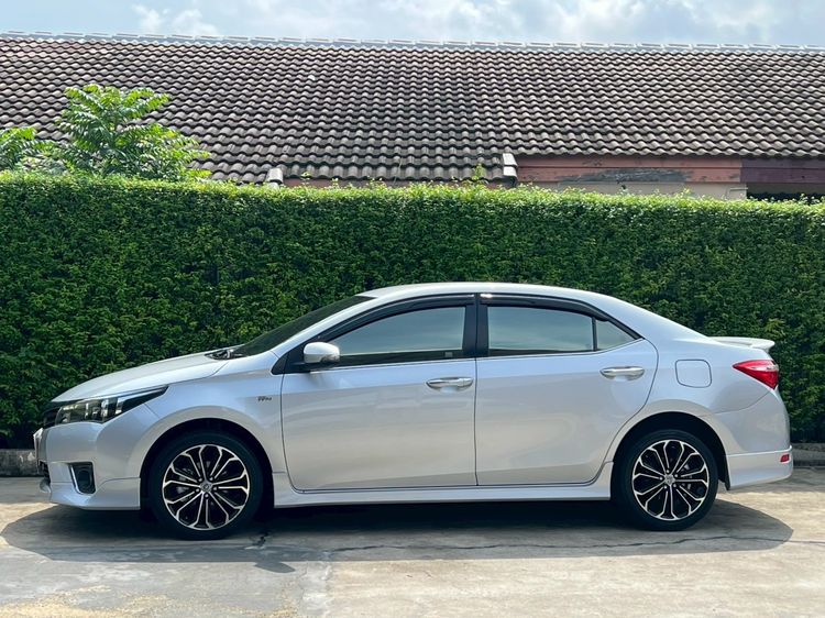 Toyota Altis 2015 1.8 Esport Sedan เบนซิน ไม่ติดแก๊ส เกียร์อัตโนมัติ บรอนซ์เงิน รูปที่ 3