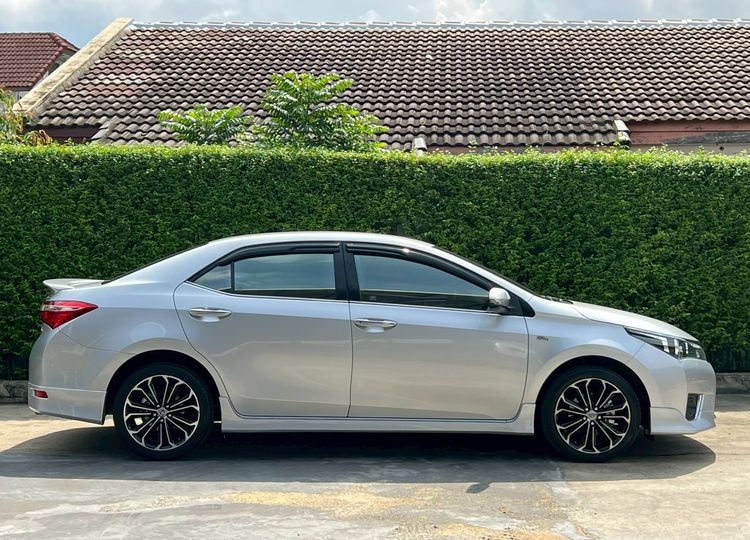 Toyota Altis 2015 1.8 Esport Sedan เบนซิน ไม่ติดแก๊ส เกียร์อัตโนมัติ บรอนซ์เงิน รูปที่ 4