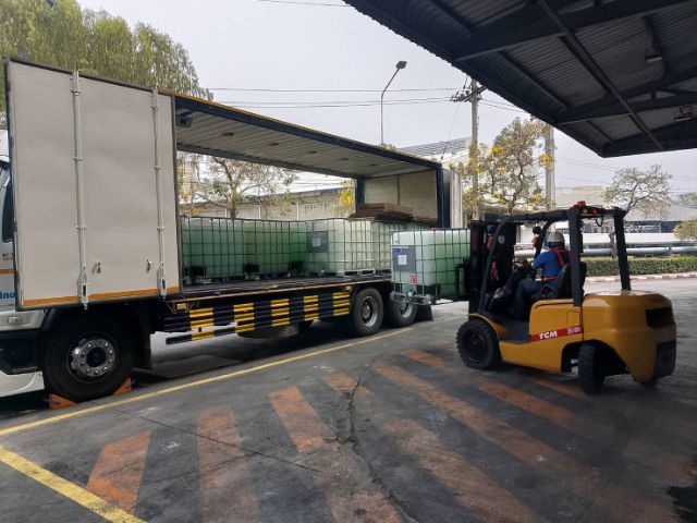 รถบรรทุก4ล้อ6ล้อ10ล้อมีลิฟท์ท้ายรับจ้างขนของย้ายบ้านขนส่งสินค้า มีรถบรรทุกพร้อมแรงงานรับจ้างขนย้ายโกดังคลังสินค้า 4ล้อจำโบ้รถบรรทุกมีลิฟท์ รูปที่ 17