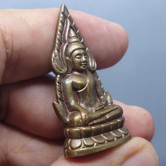 พระพุทธชินราช ลอยองค์ เนื้อนวะกลับดำ พิมพ์ใหญ่ กรมตำรวจรุ่นแรก รุ่น “ประวัติศาสตร์” พ.ศ.2562 พร้อมกล่องเดิม รูปที่ 5