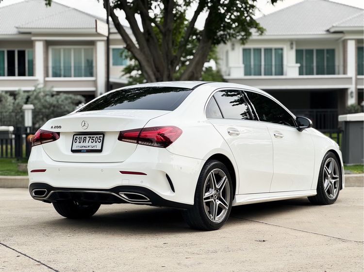 Mercedes-Benz A-Class 2022 A200 Sedan เบนซิน ไม่ติดแก๊ส เกียร์อัตโนมัติ ขาว รูปที่ 4