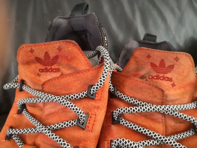 รองเท้า​ adidas รูปที่ 3