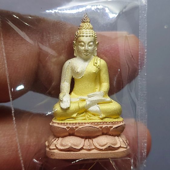 พระไพรีพินาศ เนื้อเงินพ่นทราย สามกษัตริย์ พิมพ์ใหญ่ ขนาดสูง 3 เซน วัดมกุฎกษัตริยาราม 2547 พร้อมกล่องเดิม รูปที่ 3