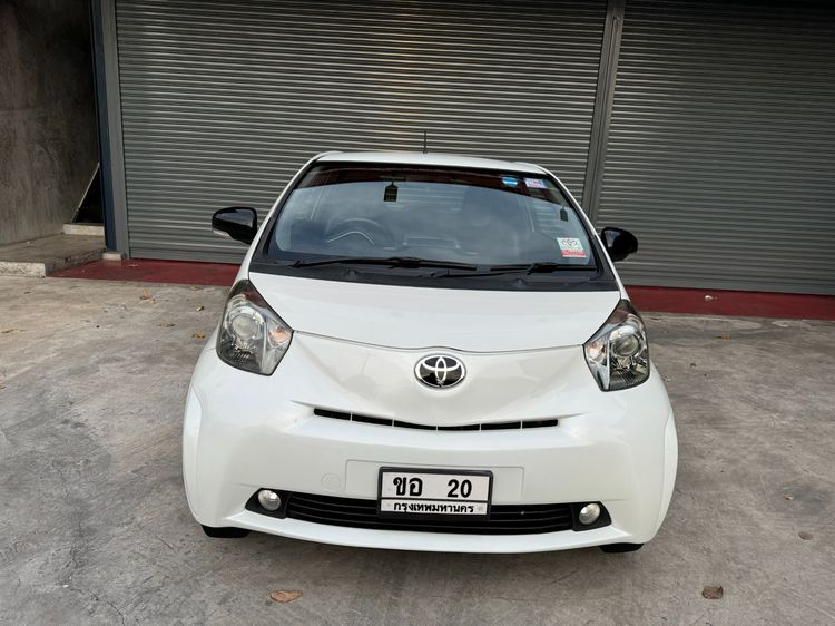 Toyota IQ 2009 1.0 Sedan เบนซิน ไม่ติดแก๊ส เกียร์อัตโนมัติ ขาว รูปที่ 2