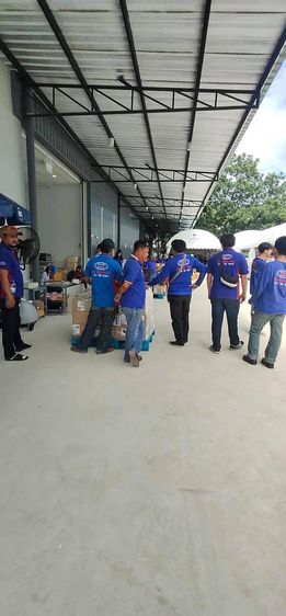 รถบรรทุกสี่ล้อ หกล้อ สิบล้อมีลิฟท์ท้ายช่วงล่างถุงลมบริการขนของขนส่งสินค้า รับจ้างขนย้ายเครื่องจักรเครื่องมือแพทย์ รถพร้อมแรงงานบริการขนของ รูปที่ 18