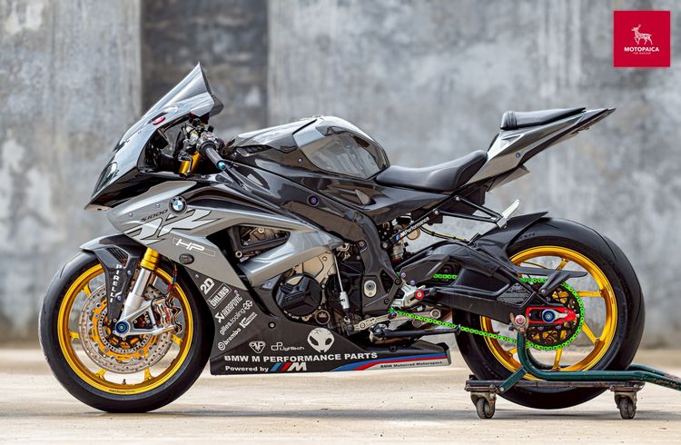 Bmw S1000RR ABS Pro ปี2018 สีเทา วิ่ง19,000Km. แต่งสี่แสน รูปที่ 3