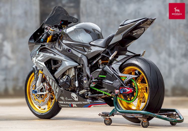 Bmw S1000RR ABS Pro ปี2018 สีเทา วิ่ง19,000Km. แต่งสี่แสน รูปที่ 4
