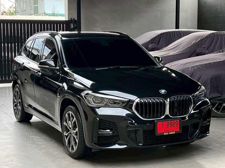 BMW X1 2021 2.0 sDrive20d M Sport Utility-car ดีเซล ไม่ติดแก๊ส เกียร์อัตโนมัติ ดำ รูปที่ 2