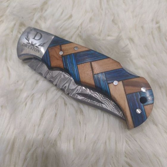 มีดพับ Damascus ด้ามไม้สวยงานฝีมือ สวยงาม ใบขนาด 3 นิ้ว